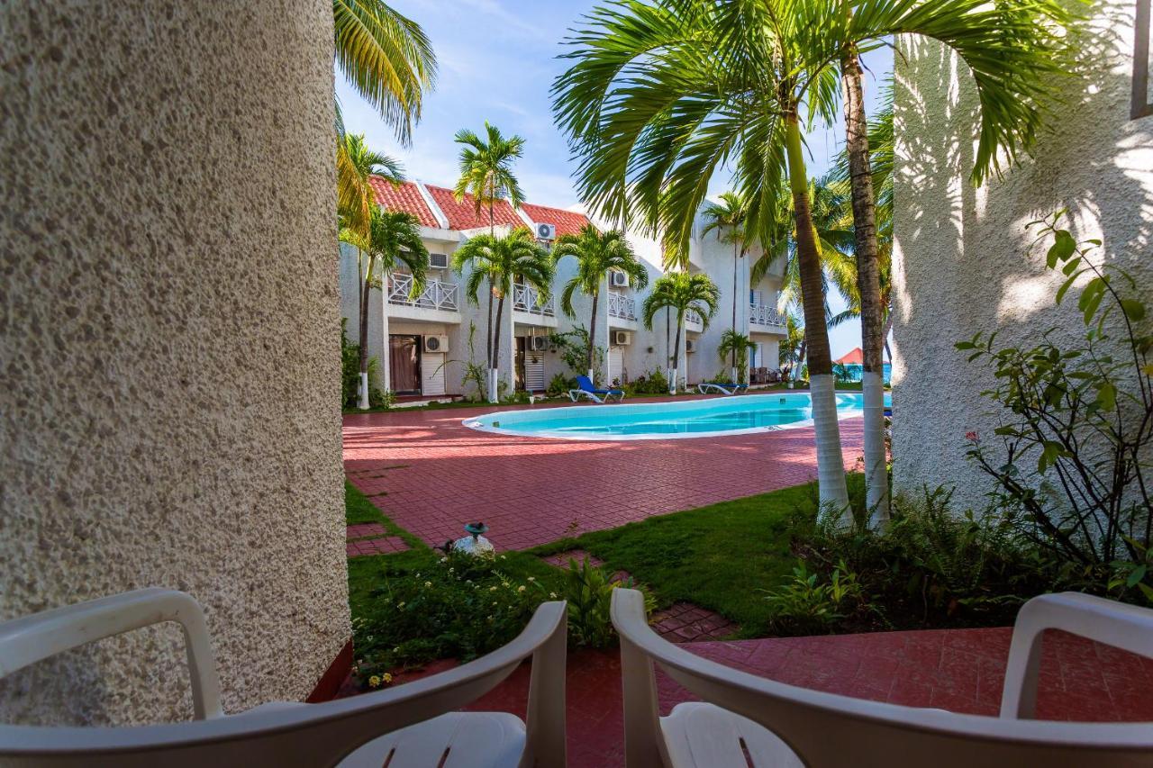 Villa Criss オーチョ・リオス エクステリア 写真